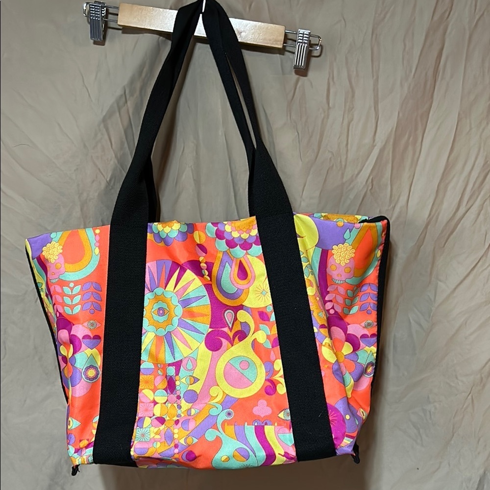 Amika tote bag